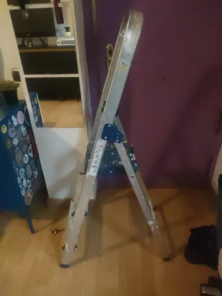 Escalera aluminio 3 peldaños