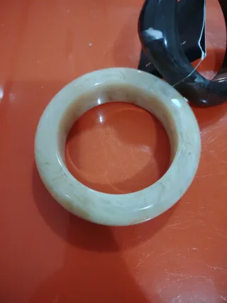 Pulseras Beige y Negra