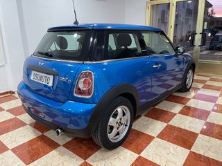 MINI ONE 2011