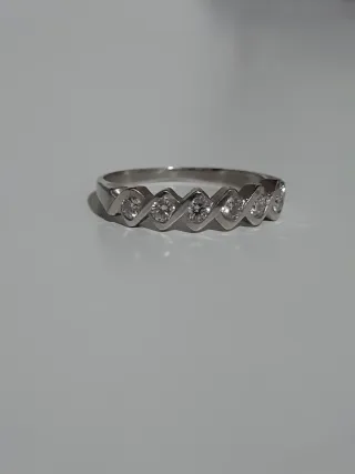 Anillo Oro 18kt con Diamantes