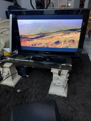 Televisor Nevir 26” LCD TDT USB