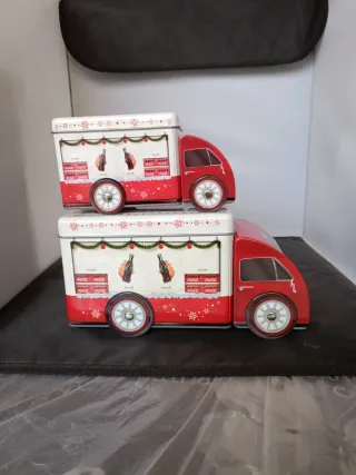 2 Camioncini Coca-Cola Scatola in Lattina