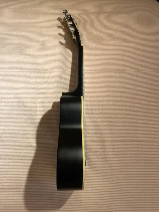 Ukulele Fender Soprano Nero