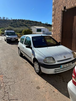 Renault Clio 1999