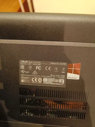 Ordenador portátil ASUS