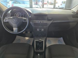 OPEL Astra GTC 1.8 16v Sport