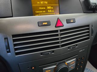 OPEL Astra GTC 1.8 16v Sport