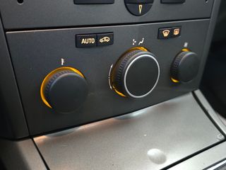 OPEL Astra GTC 1.8 16v Sport