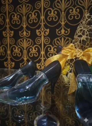 Profumo dolcissimo in scarpetta rosa, viola o ner