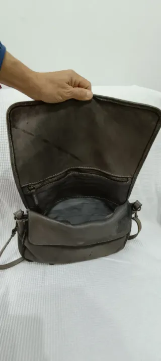 Pochette in pelle intrecciata