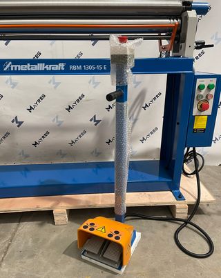 Rodillo curvador Metallkraft RBM 1305-15 E.