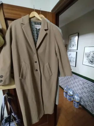 Abrigo Byblos Hombre Beige