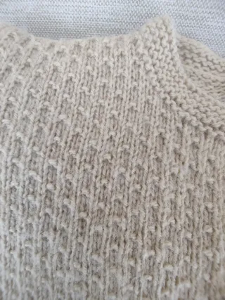 Chaqueta punto a mano bebé 3-6 meses color arena