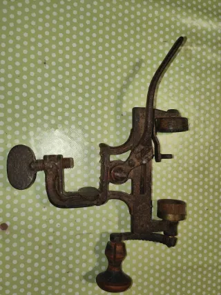 Attrezzo per cartucce antico