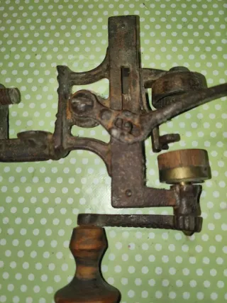 Attrezzo per cartucce antico