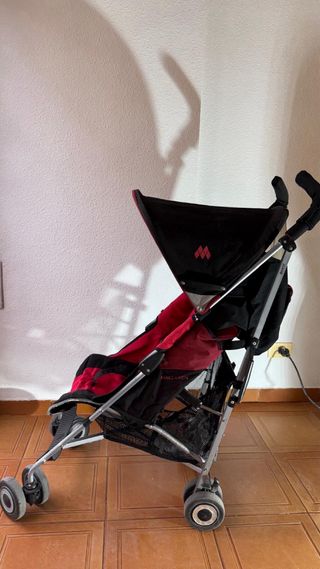 Silla de paseo Maclaren bebé con saco y protector