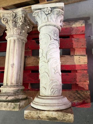 Columnas de cemento decorativas