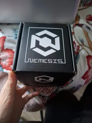 Fuente de alimentación Nemesis para tatuaje