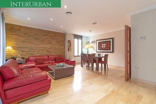 Casa adosada en venta en Casco Antiguo en Llíria