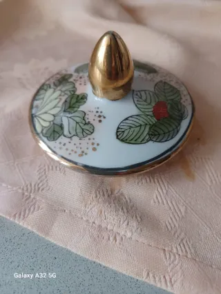 Jarrón oriental de cerámica multicolor