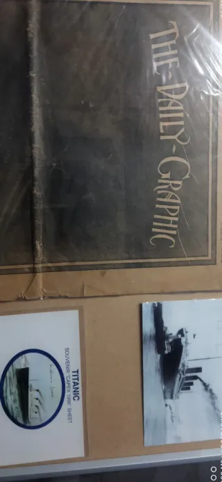 Periódico The Daily Graphic Titanic