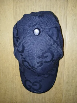 Cappello Gucci nero monogramma