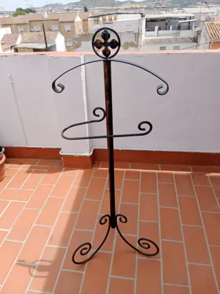 Galán de forja negro