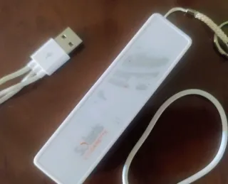 Conjunto Batería externa y 3 cables con cargador