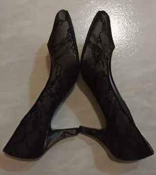 Décolleté Graceland in pizzo nero