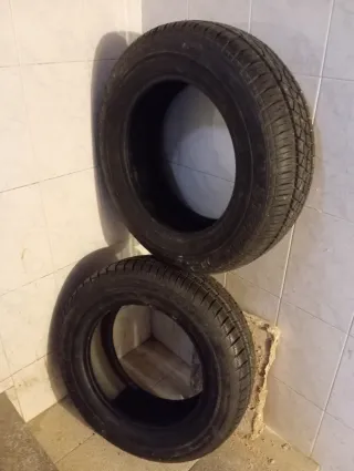 Neumáticos coche nuevos