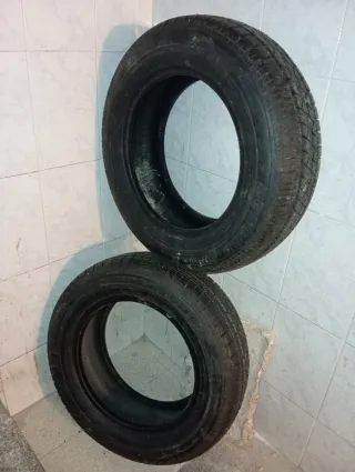 Neumáticos coche nuevos
