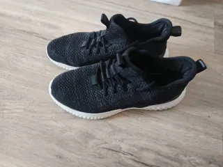 Zapatillas deportivas negras talla 42