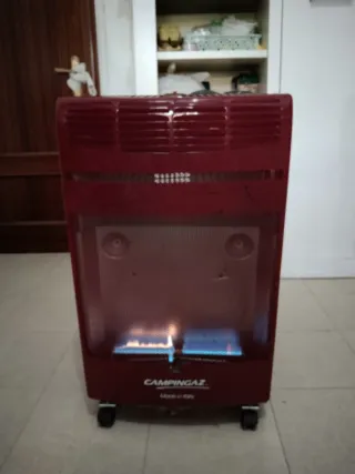 Estufa de butano Campingaz roja