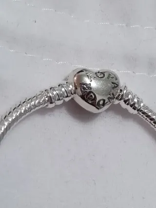 Pulsera Pandora cierre corazón