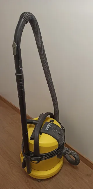 Aspiradora Karcher SE 4001