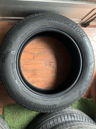 Neumático Bridgestone Alenza 225/60/18/100H