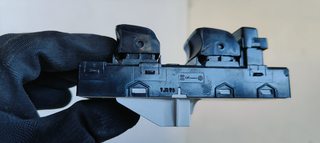 MANDO ELEVALUNAS DELANTERO IZQUIERDO HYUNDAI I20