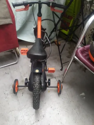 Bicicleta infantil naranja
