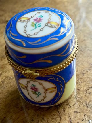 Caja joyero porcelana flores y oro