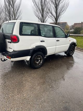 Nissan Terrano II 2004