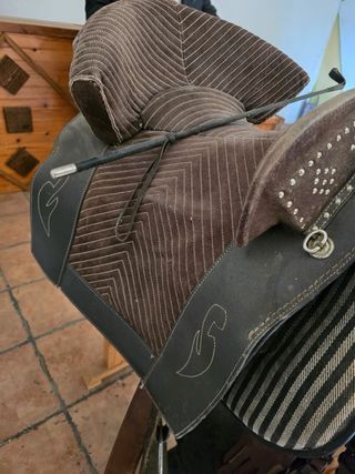 Montura de caballo portuguesa