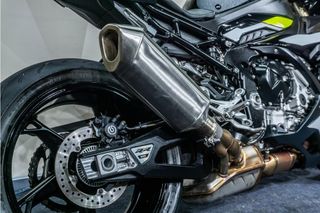 BMW S 1000 RR IMPECABLE * POCOS KM * VINILADA * PUÑOS CALEFCTABLES *