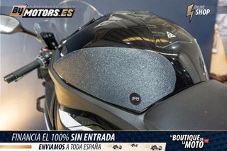 BMW S 1000 RR IMPECABLE * POCOS KM * VINILADA * PUÑOS CALEFCTABLES *