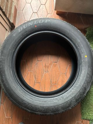 Neumáticos de coche 225/60/18/100H