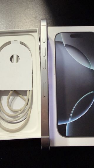 iPhone 16 Pro 128gb Libre como nuevo con factura