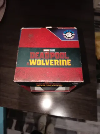 Soporte Deadpool para Móvil y Mando