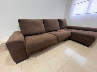 Sofá modular de tela marrón