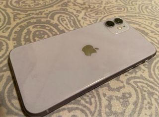 iPhone 11 Malva 128GB + Fundas Regalo