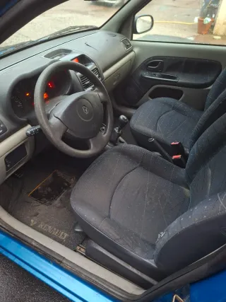 Renault Clio 2003