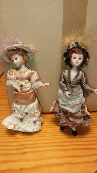 2 Muñecas Porcelana Antiguas